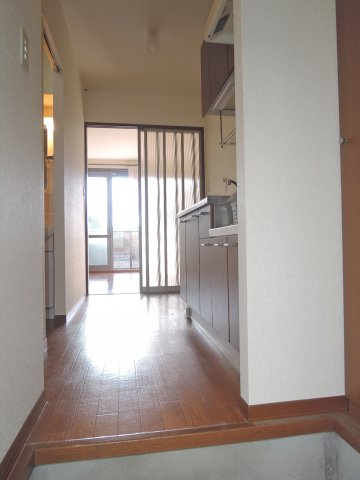 スミーナＫ(ケイ)【玄関】