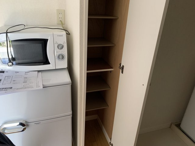 レオパレスベルヴィ北丘【内装】シューズボックス