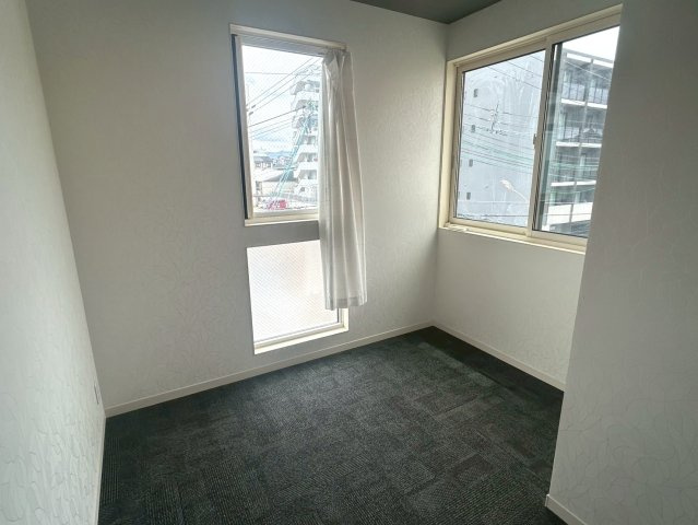 右京区西院清水町【洋室】