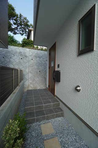 新築戸建てさいたま市南区太田窪【玄関】