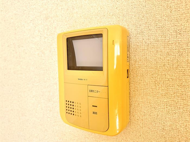 TVモニターホン付きで来客があっても確認出来て安心です！