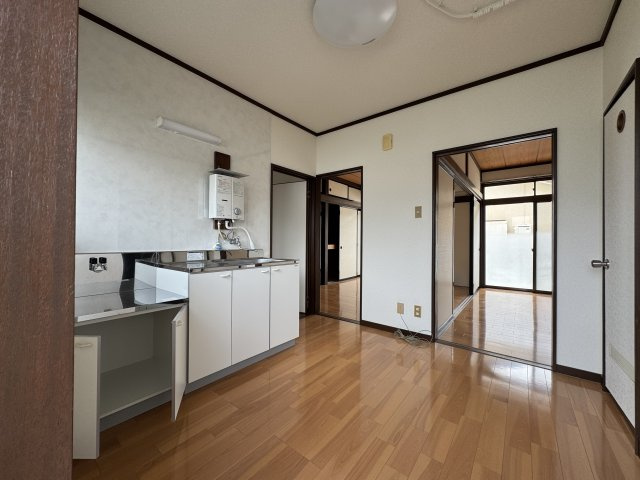 サンコーポ【居間・リビング】