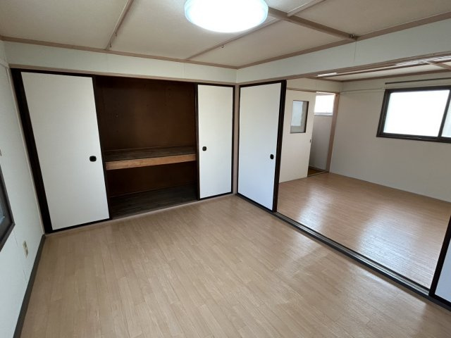 小林貸家西４・５【寝室】