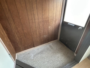 小林貸家西４・５【玄関】