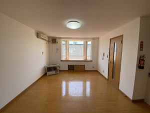 ソシエⅡ【居間・リビング】