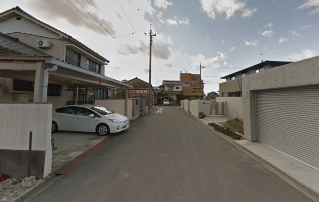 清須市桃栄二丁目　土地【前面道路含む現地写真】