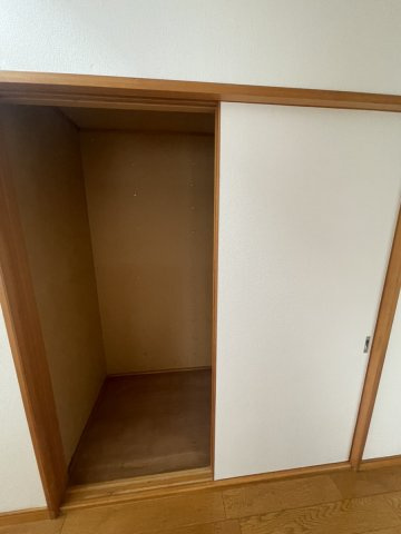 市之倉町13丁目83-474【収納】