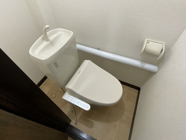 Ｊアルマーニ【トイレ】