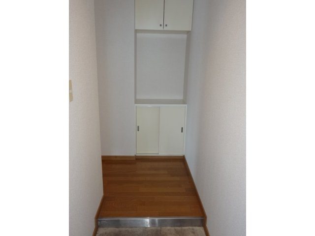 大通南８マンション【玄関】