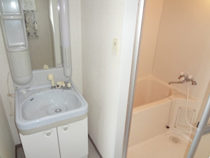 大通南８マンション【洗面所】