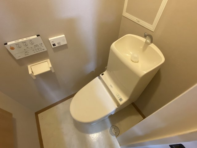 シャーロットタウン．【その他】