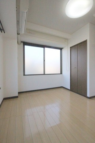 クレスト東大宮【洋室】