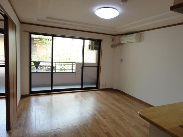 シャローム【居間・リビング】リビング