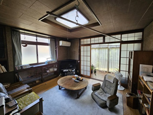 鳥取市卯垣３丁目中古戸建て【居間・リビング】