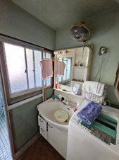 鳥取市卯垣３丁目中古戸建て【独立洗面台】