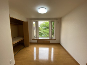 ＥＬＦＥ【寝室】