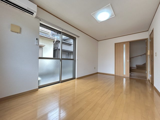 ｆｏｌｉａｒ【居間・リビング】