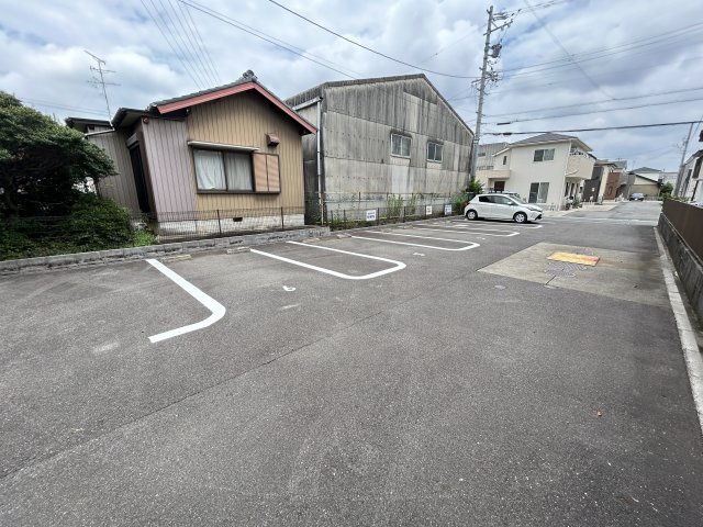 ｆｏｌｉａｒ【駐車場】