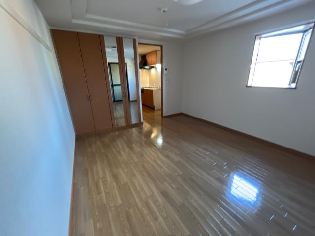 ウエストブルー【内装】室内