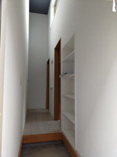 牛島西貸家【玄関】