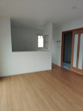 牛島西貸家【居間・リビング】