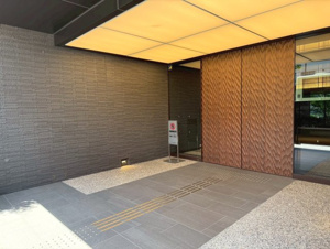 プレミスト京都西院【エントランス】