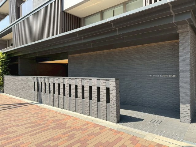 プレミスト京都西院【エントランス】