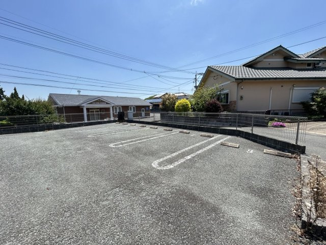 プリミエール吉野【駐車場】