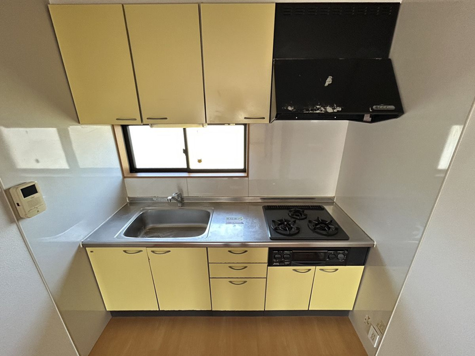 プリミエール吉野【キッチン】収納が多く、食器や調味料などを収納できます！