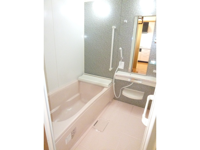 ウエスト蔵【浴室】