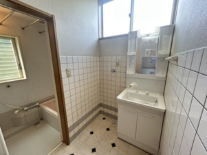 三池コーポ【洗面所】脱衣所に洗濯機を置くことができます！