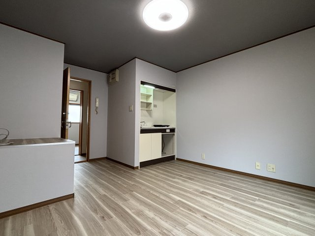 南山貸家【居間・リビング】