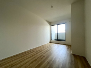 スピティわしのみや【内装】東側洋室（1）