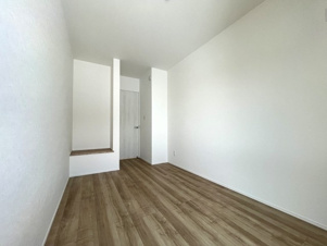 スピティわしのみや【寝室】南側洋室（2）