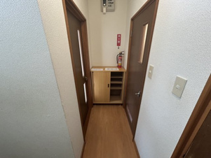 イーストサイドⅣ【玄関】