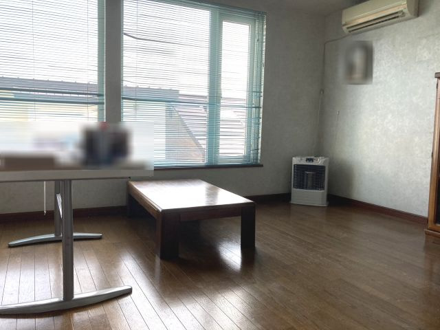 西１４条南３５丁目【居間・リビング】