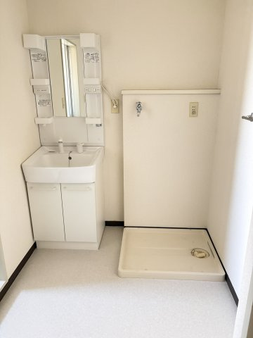 グランド・メゾン・南町【洗面所】