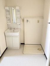 グランド・メゾン・南町【洗面所】