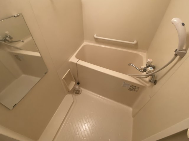 リバー１２３３【浴室】
