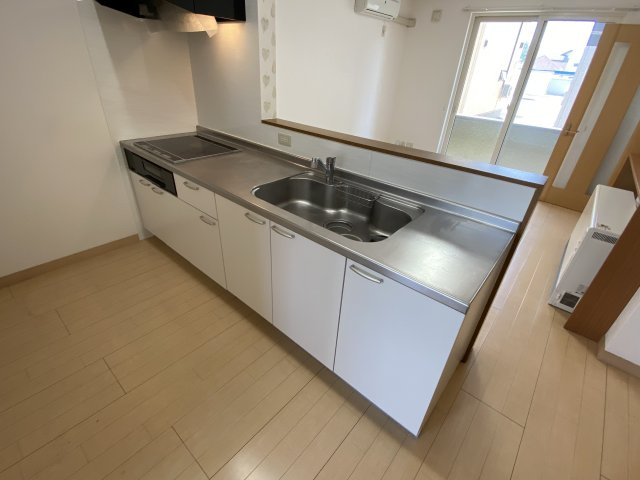 Ｂｅｒｇイースト【キッチン】