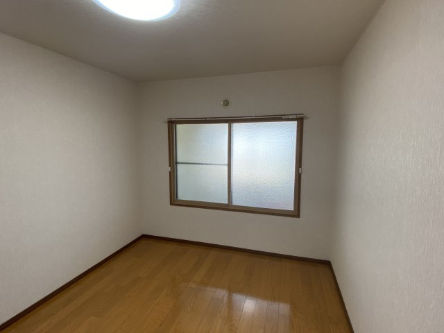 ５条ハイツ【寝室】