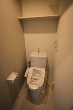 トーカンマンション上大川前【トイレ】落ち着いた色調のトイレです