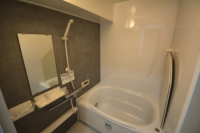 トーカンマンション上大川前【浴室】ゆったり過ごせるお風呂です