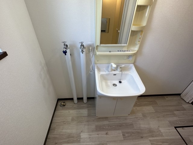 ラッキーストーリッジⅢ【洗面所】