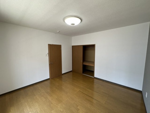 ラッキーストーリッジⅢ【寝室】