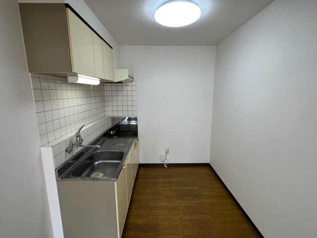 ラッキーストーリッジⅢ【キッチン】