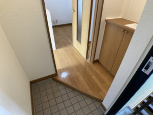 ラ・ポレール陸Ｂ棟【玄関】