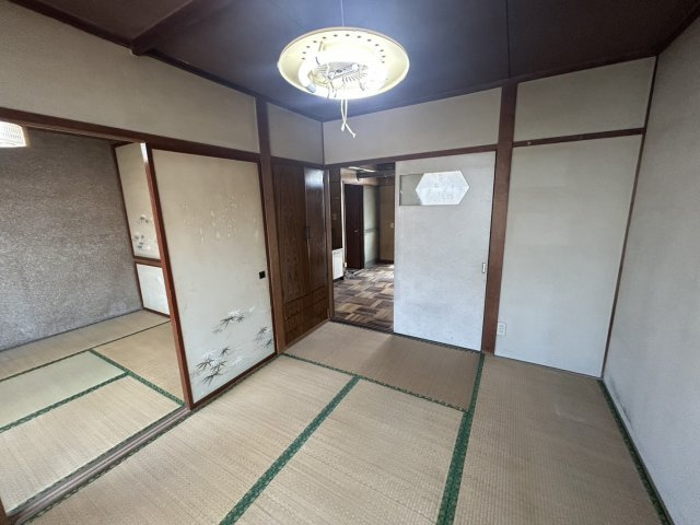川原井マンション【寝室】
