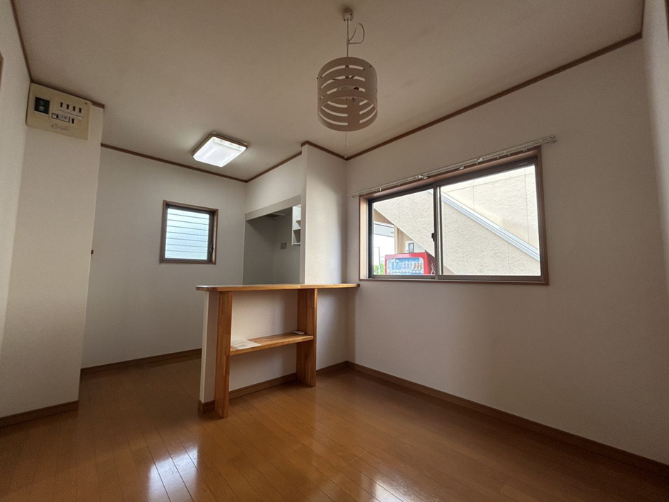 アトラエントⅢ【居間・リビング】使い勝手の良いDKですね！