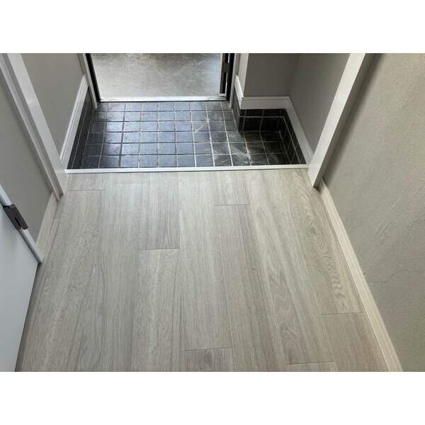 １０６寺前【玄関】